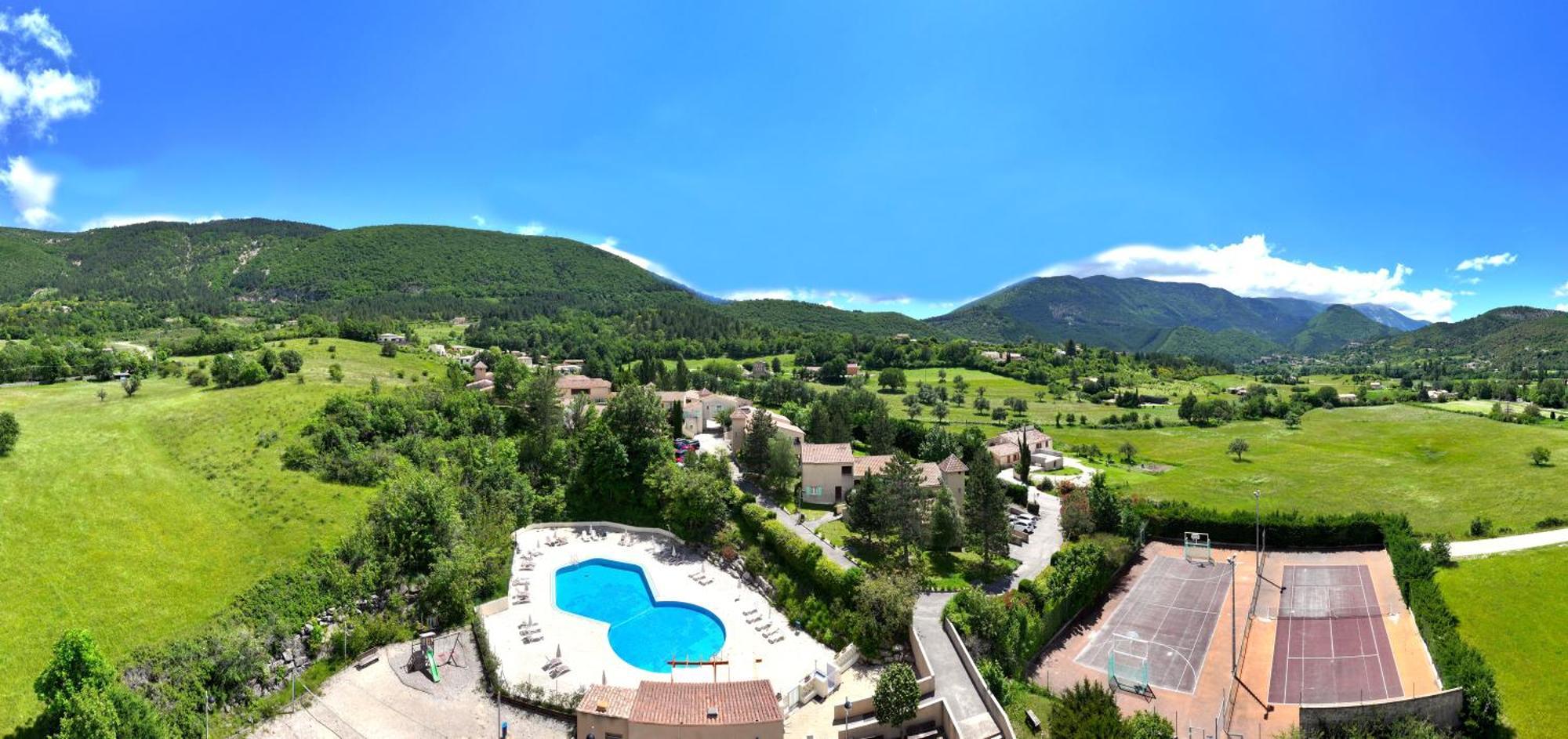 Vacances Leo Lagrange - Le Village Des Lavandes Montbrun-les-Bains Exterior foto