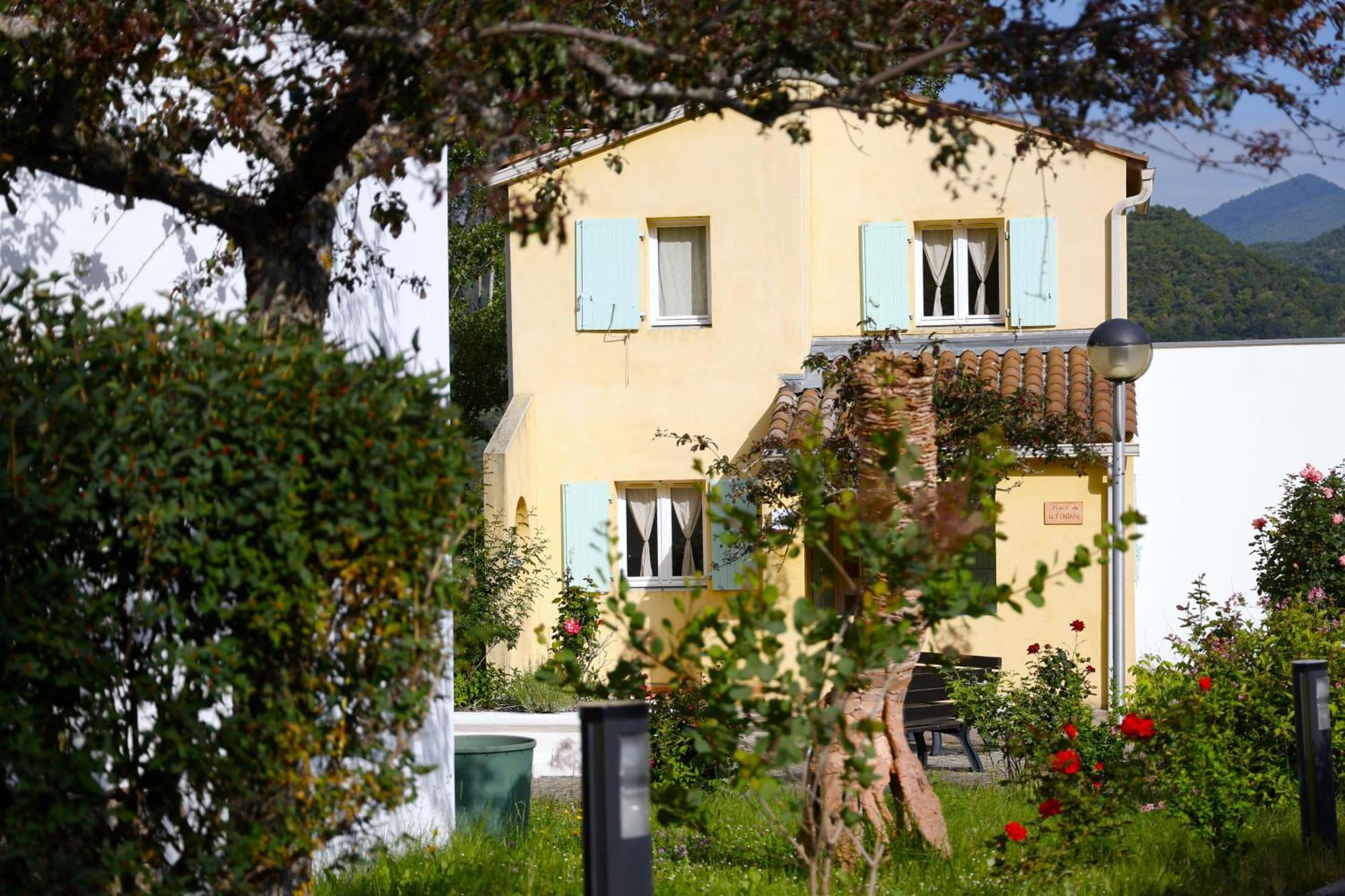 Vacances Leo Lagrange - Le Village Des Lavandes Montbrun-les-Bains Exterior foto